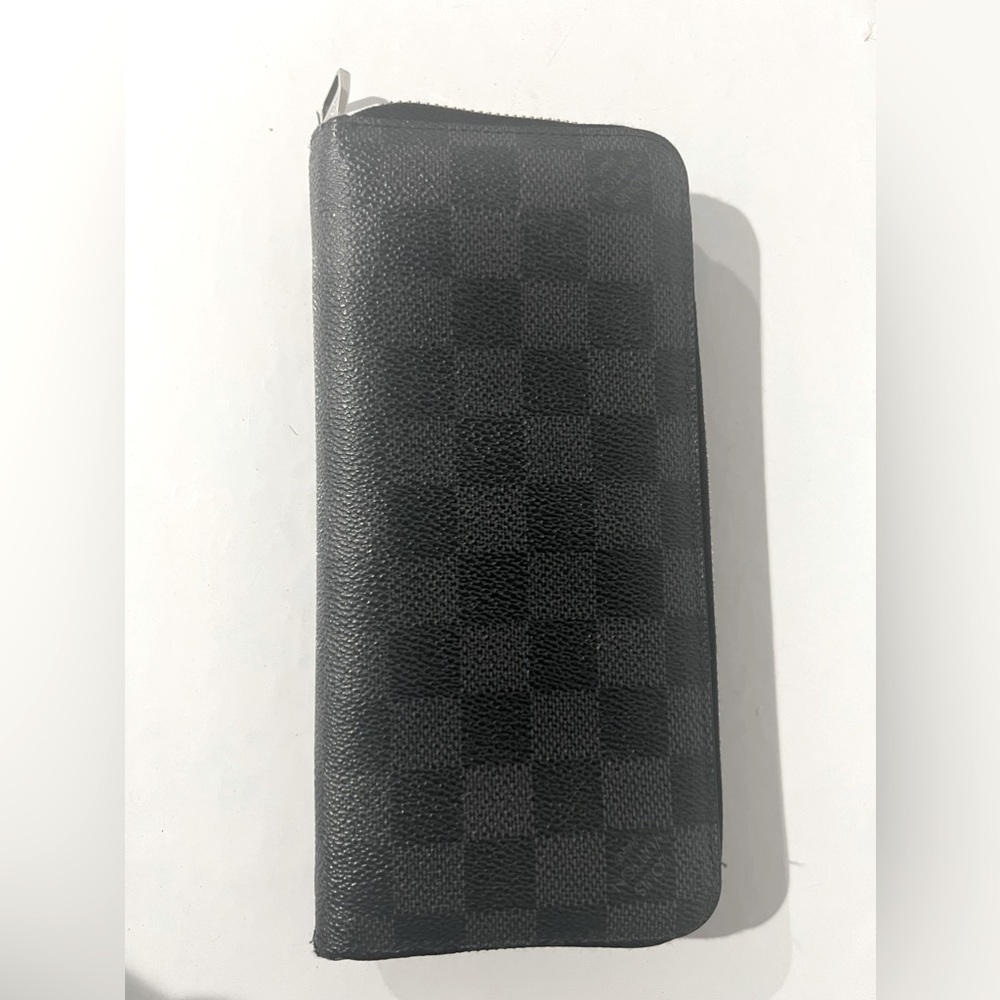 Louis Vuitton Man Damier Graphite Zippy Wallet Vertical